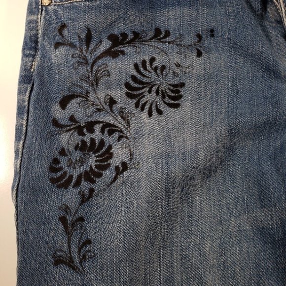 A.N.A. Straight Leg Jeans W/Black Flower Graphic 6 - Picture 2 of 9